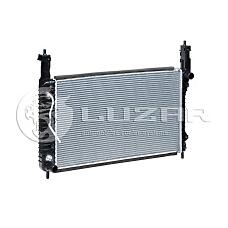 LUZAR LRC05146 (20777045 / 20777046 / 314267) радиатор системы охлаждения\ Chevrolet (Шевроле) cartiva, Opel (Опель) antara 2.0td акпп 06>
